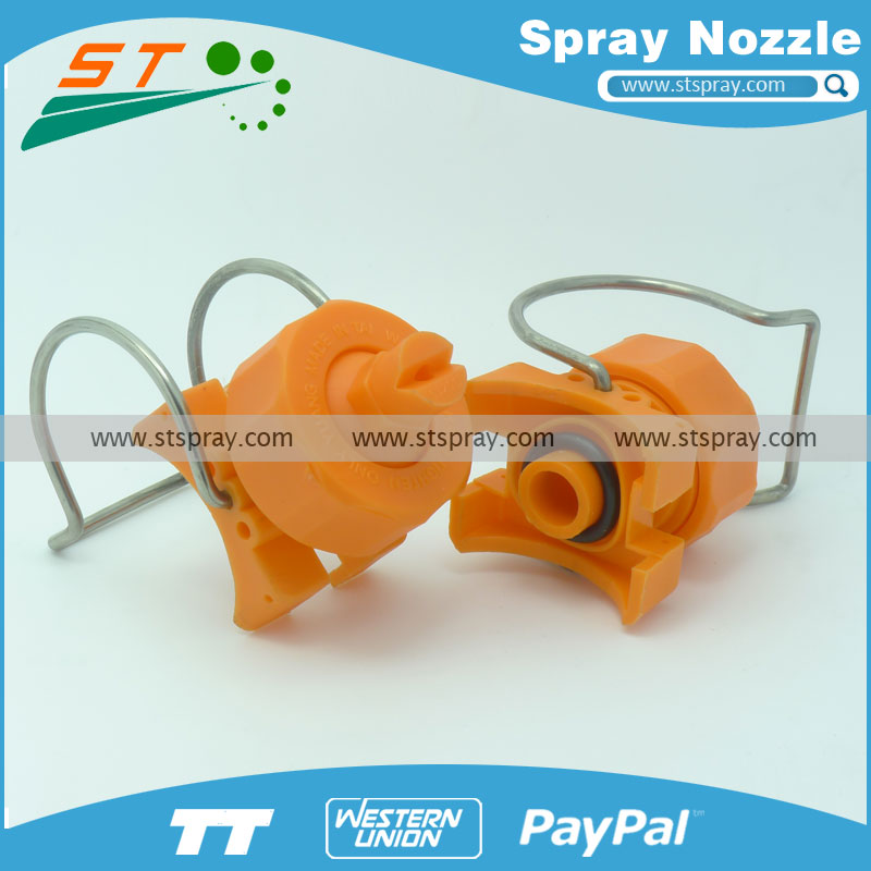  PP Clip Eyelet Nozzle